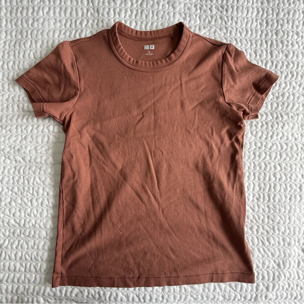 Uniqlo Cotton T-Shirt 🧡
